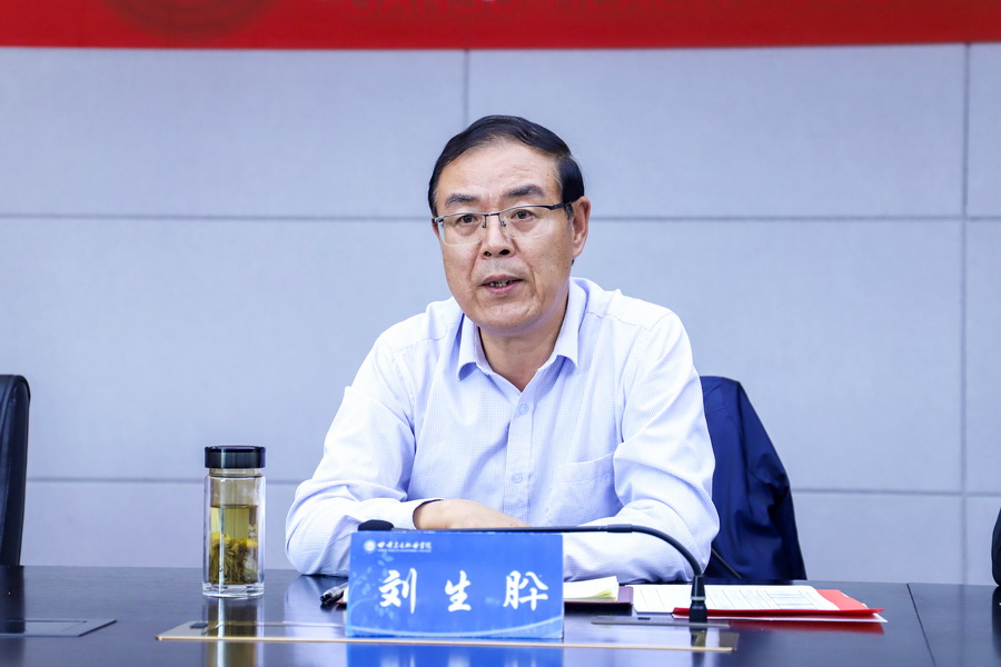 1632965335428063999.jpg 2_调整大小.jpg