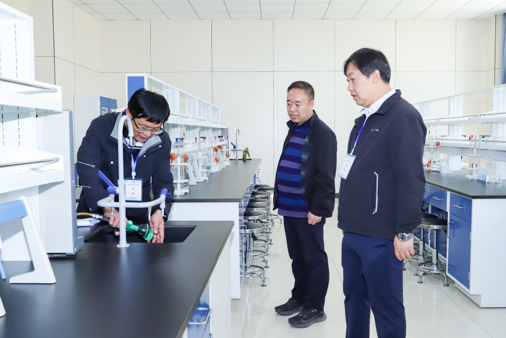 1685178670351016680.jpg 2023年5月26日 365英国上市集团官网2023年高校实验室安全现场检查首次会议 (24)(1).jpg