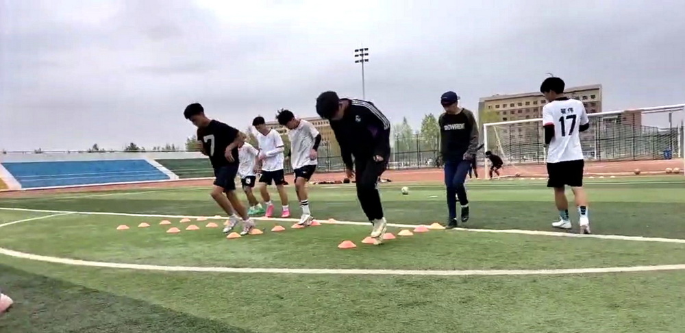 1686033921509020299.jpg 3_exposure_调整大小.jpg