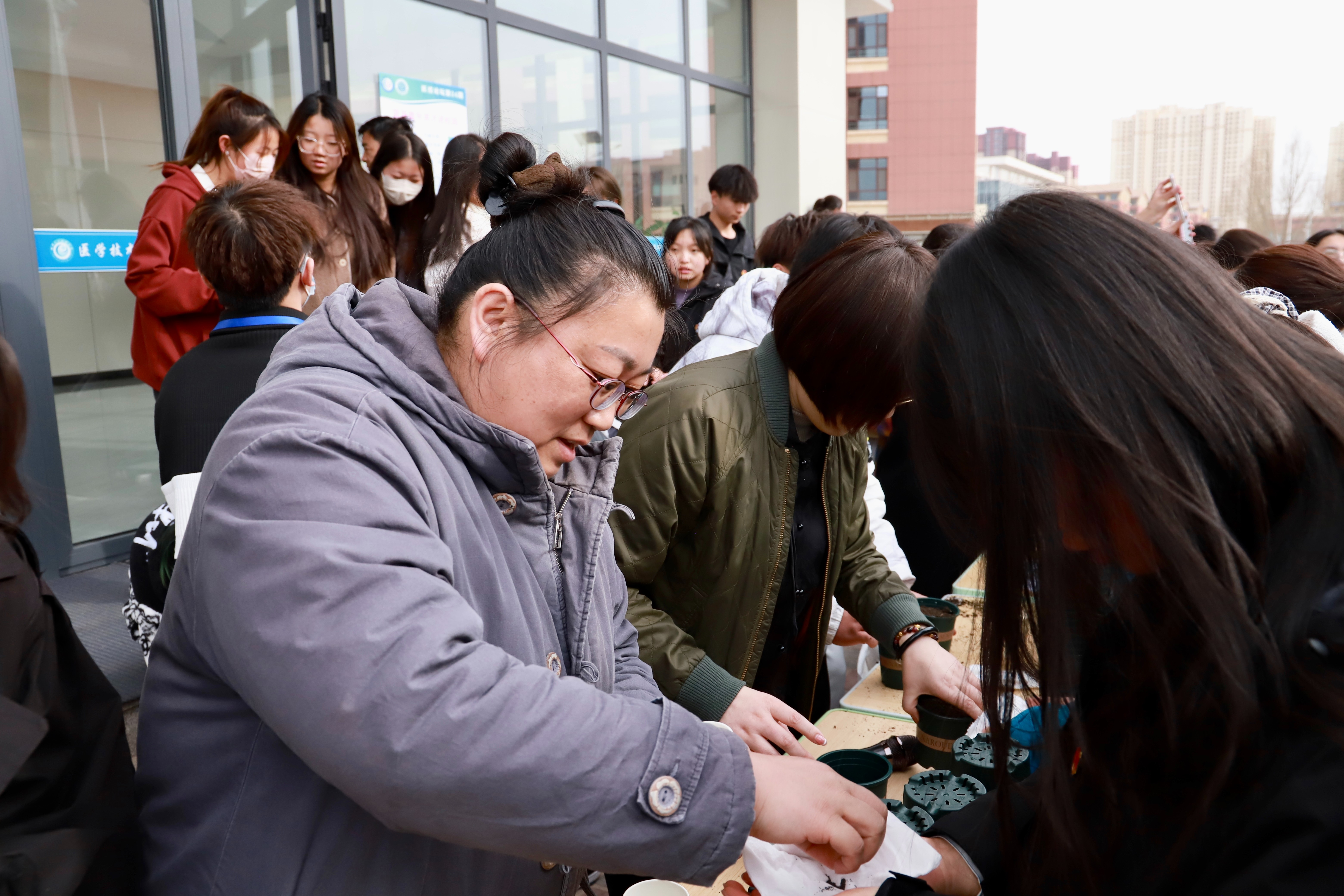 1710385951440008102.jpg 1710385951440008102.jpg