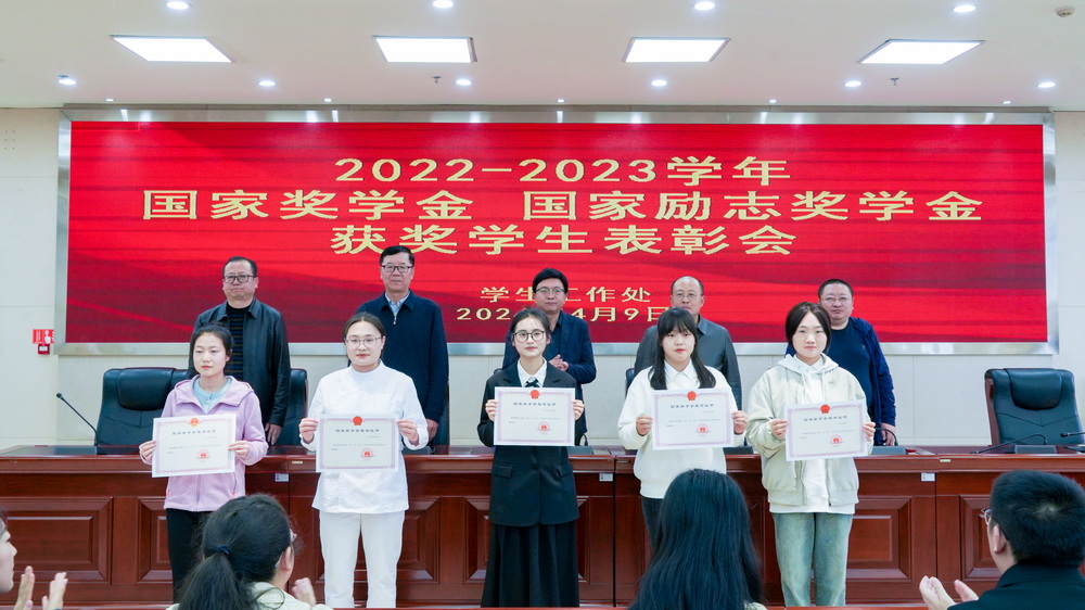 1712716173793013933.jpg 3_调整大小.jpg